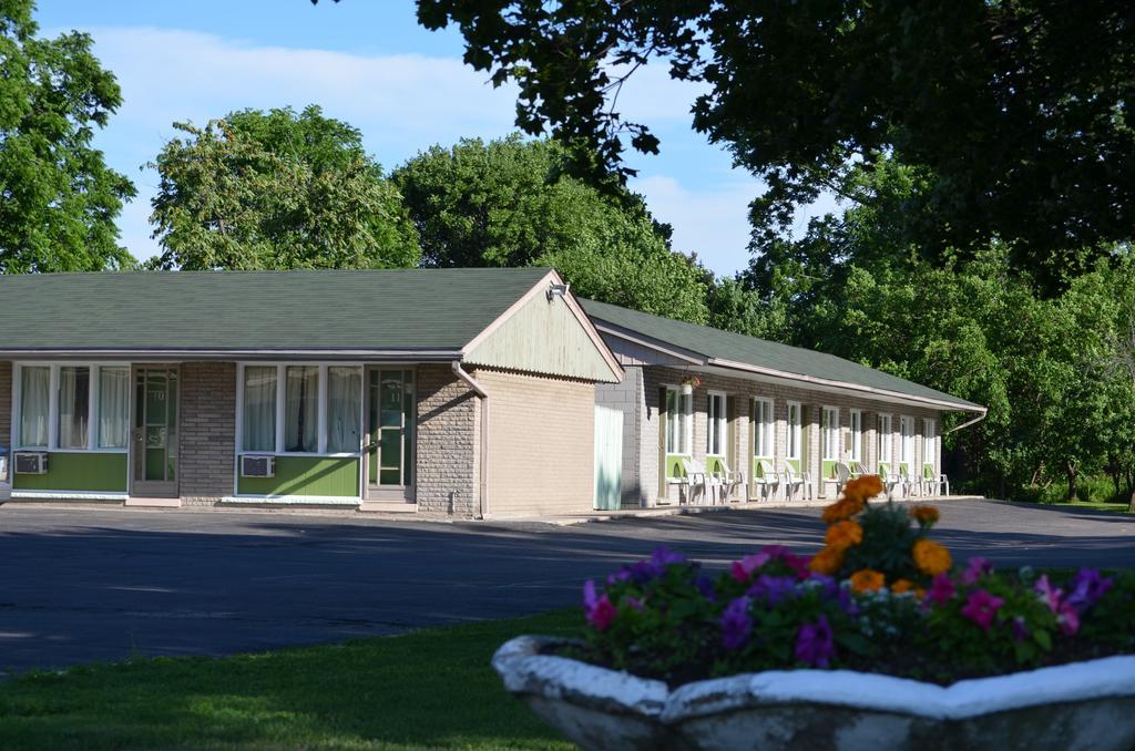 Mohawk Motel Brantford Esterno foto